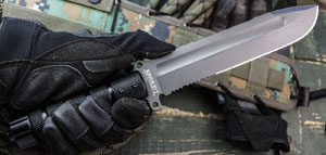 Survivalist Z - D2 Steel Knife